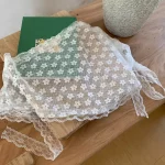 레이스 꽃 우아한 기질 레이스 여성 꽃 흰색 달콤한 삼각형 스카프 얇은 통기성 리본 예술적 스타일 여행 사진 - 이미지 4