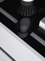 3개의 서랍 블루투스 스피커가 있는 스마트 침대 옆 테이블 무선 충전 엔드 테이블이 있는 나무 측면 캐비닛 침실 엔드 테이블 - 이미지 4