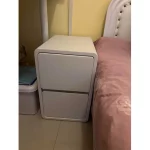 서랍 2개가 있는 단단한 나무 침대 옆 탁자 다리 없는 디자인 침실용 소형 스탠드 미니멀리스트 좁은 보관 캐비닛 - 이미지 6